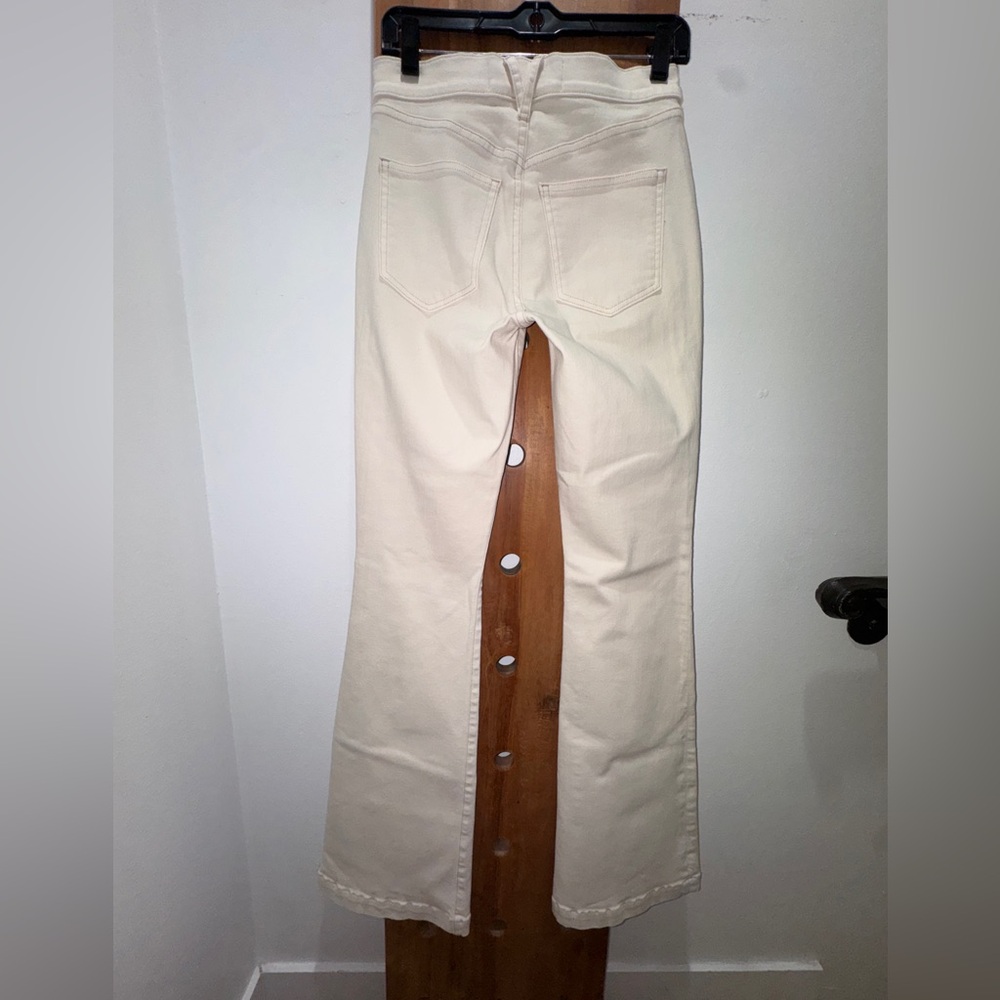 Veronica Beard Beverly High Rise Cream Patch Pocket Jeans - Picture 7 of 11